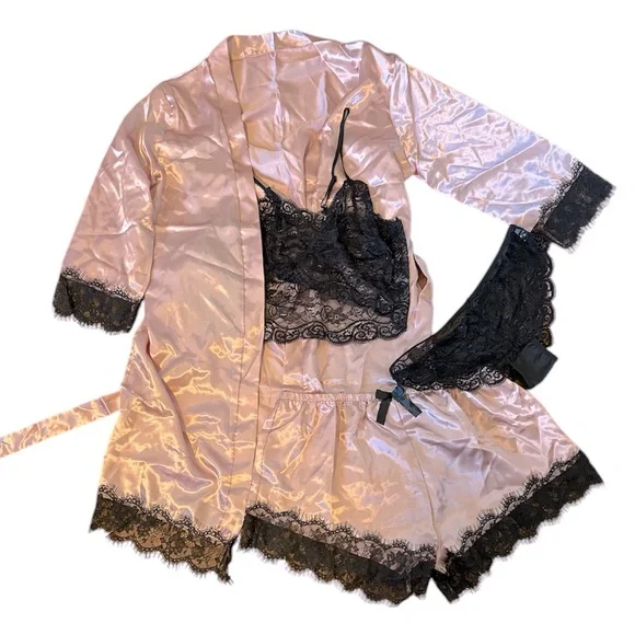 Sexy Women’s 4 Piece Pink/Black Lace Lingerie Set  - Robe, Shorts,Tank&underwear - Picture 13 of 13